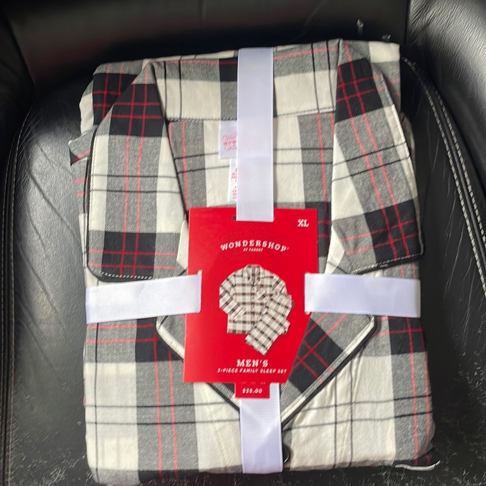 😀 3 for $20 😀 NWT Wondershop Men’s Family Sleep Set, Off-white plaid XL